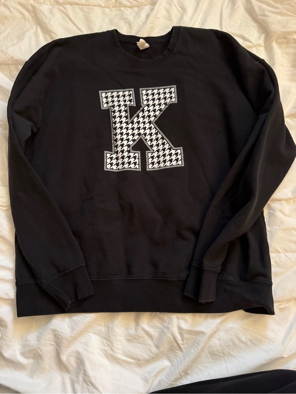 Black Crewneck Sweater with Houndstooth 'K' Patch Kentucky